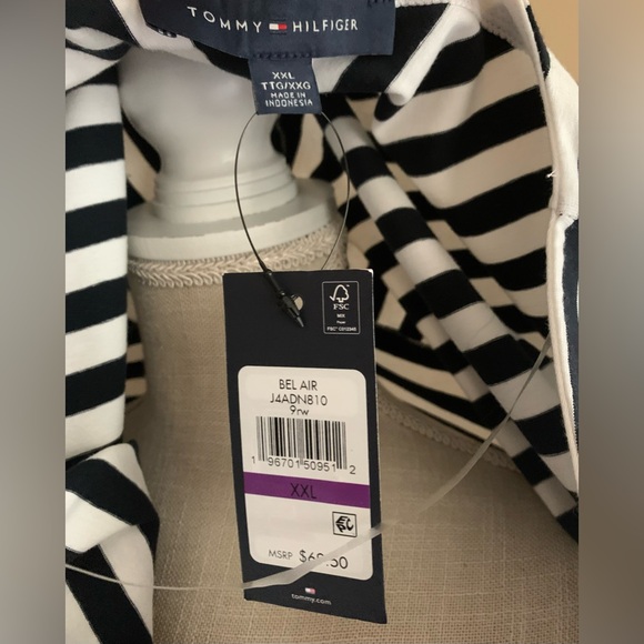 Women’s Knee Length Blue and White Striped Casual Dress - Picture 7 of 11